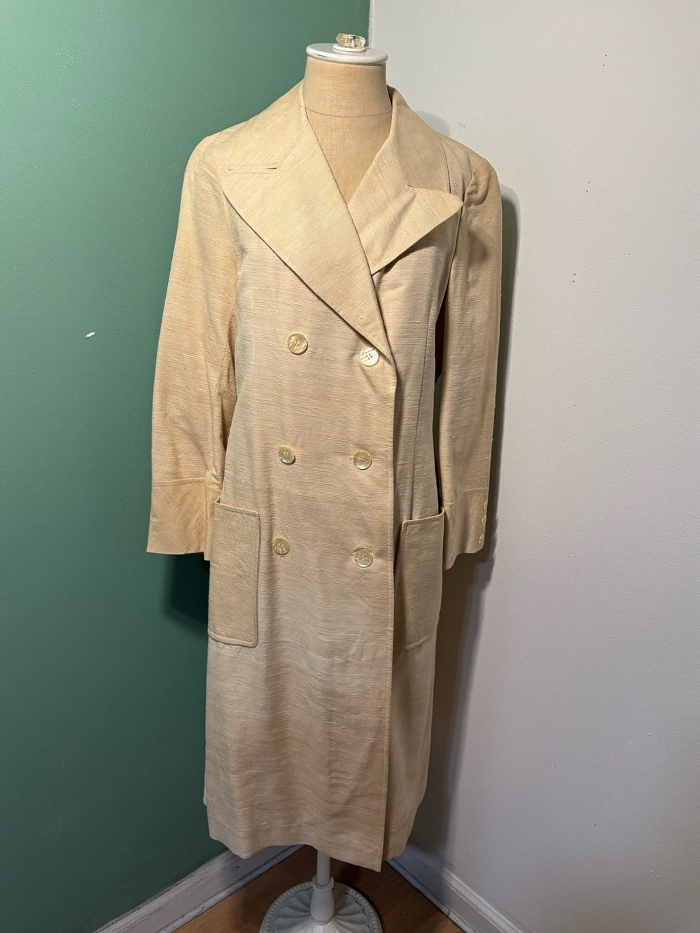 Vintage 1970’s Double-Breasted Silk Cream Women's Car Jacket